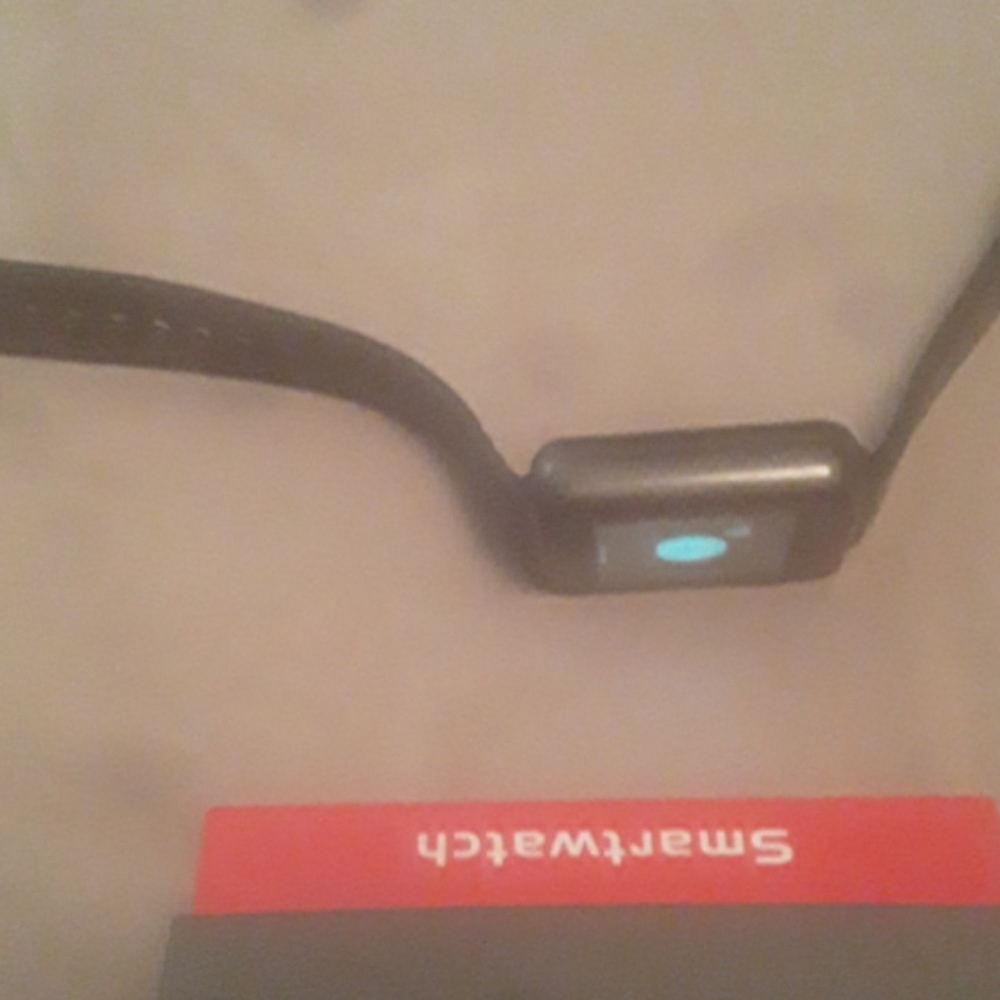 Smartwatch - Picture 3 of 3